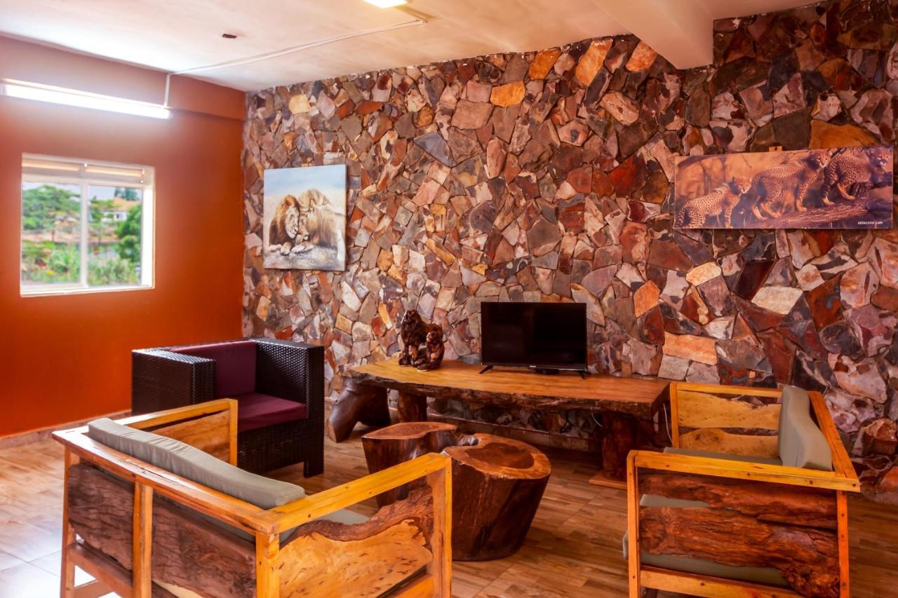 African Tribe Hotel Kampala Zewnętrze zdjęcie