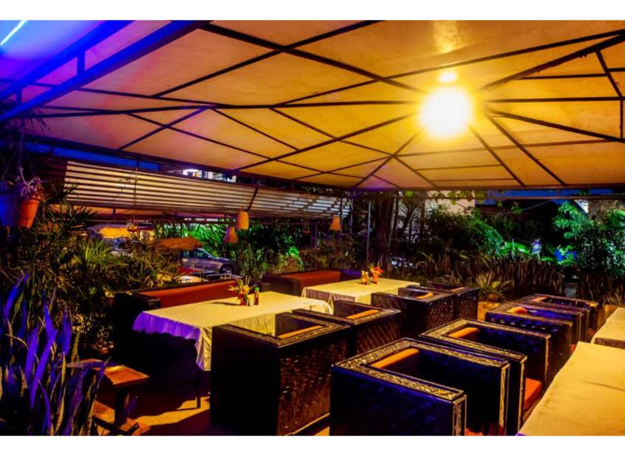 African Tribe Hotel Kampala Zewnętrze zdjęcie