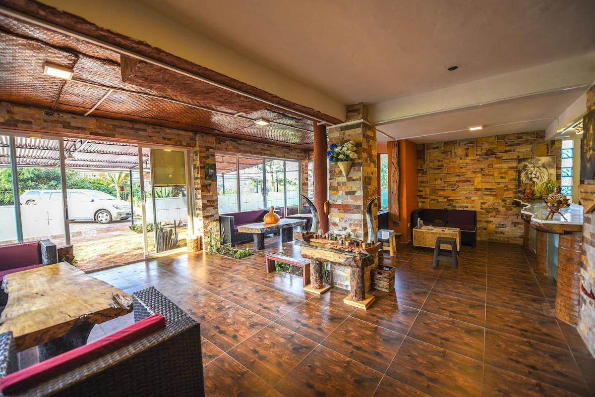 African Tribe Hotel Kampala Zewnętrze zdjęcie
