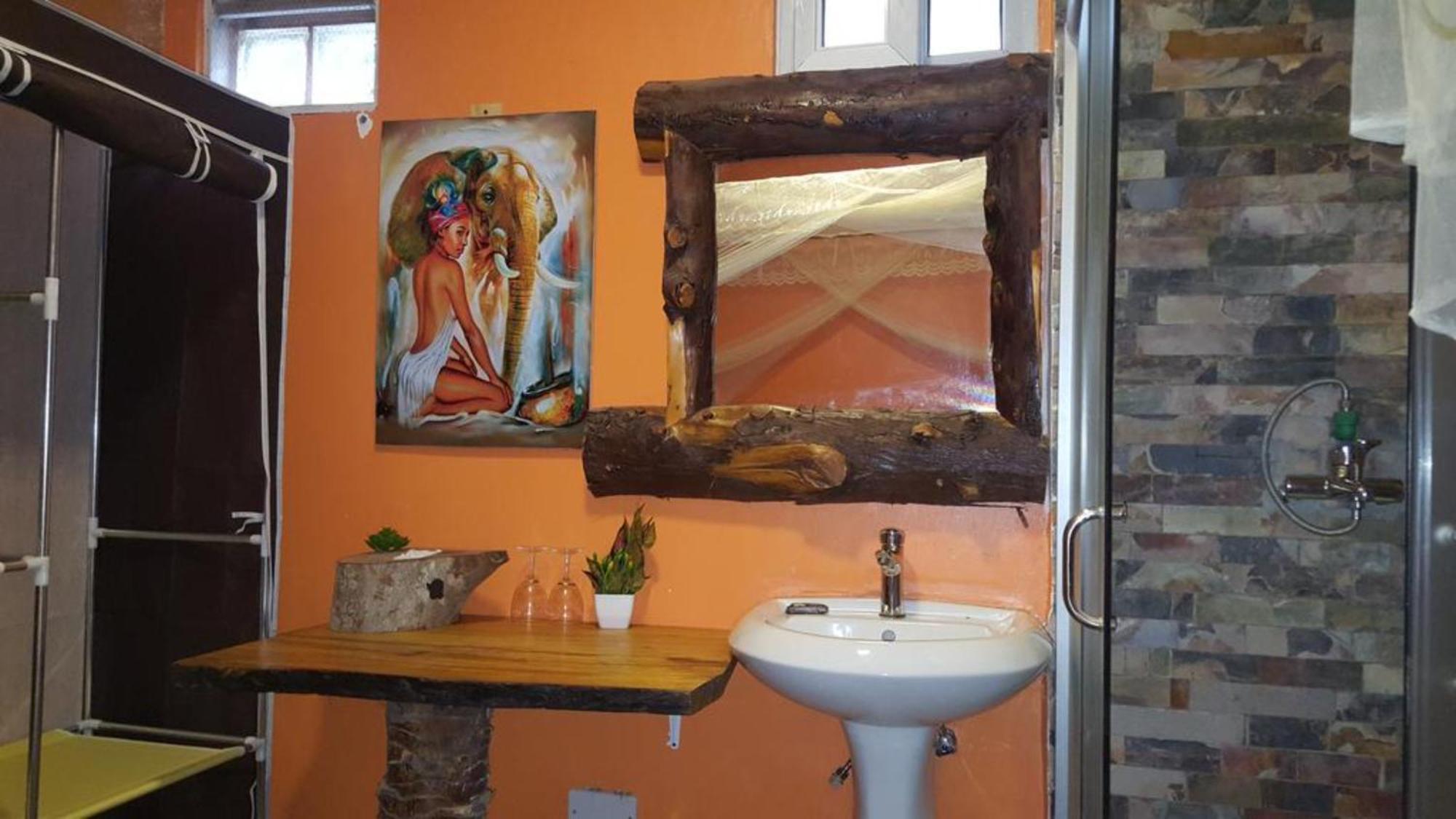 African Tribe Hotel Kampala Zewnętrze zdjęcie