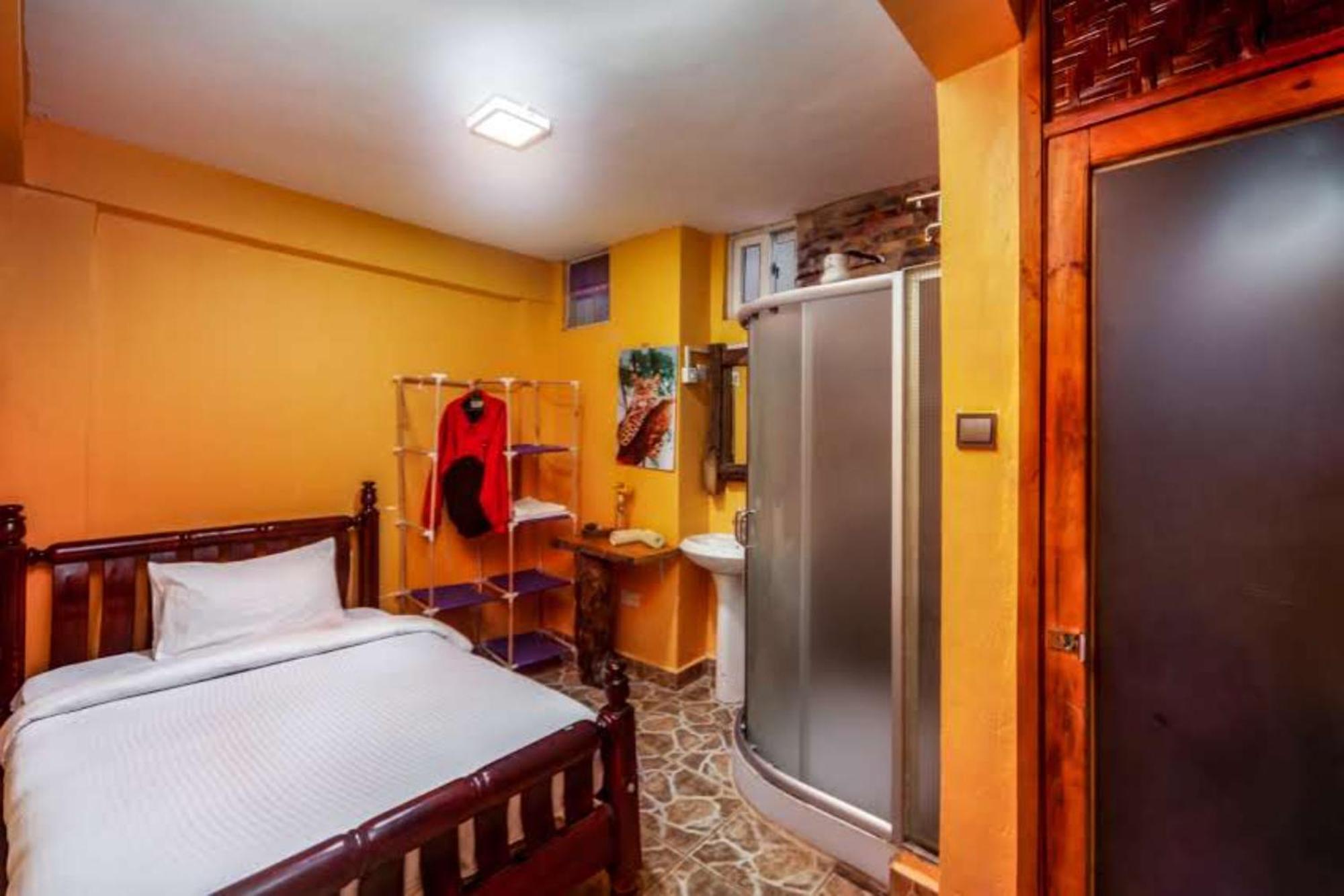 African Tribe Hotel Kampala Zewnętrze zdjęcie